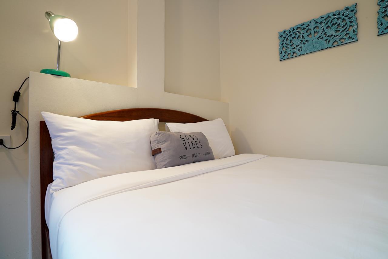 Eriksson Guesthouse Patong Cameră foto