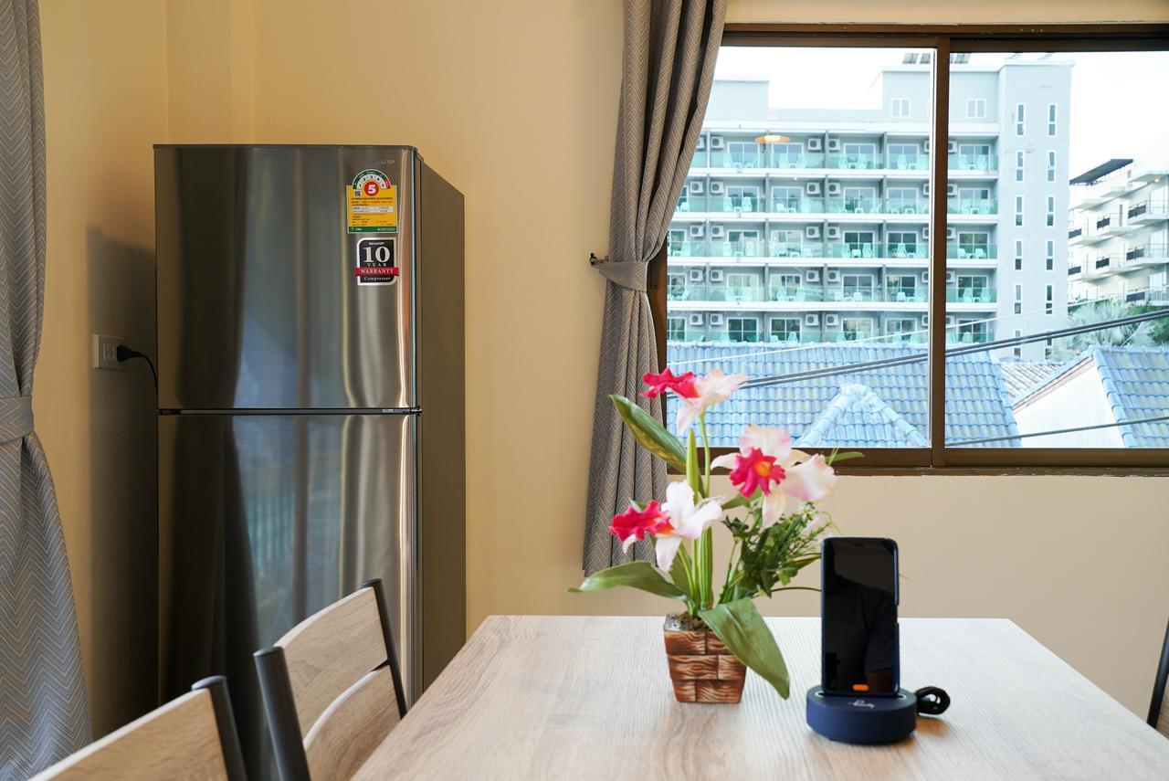 Eriksson Guesthouse Patong Cameră foto