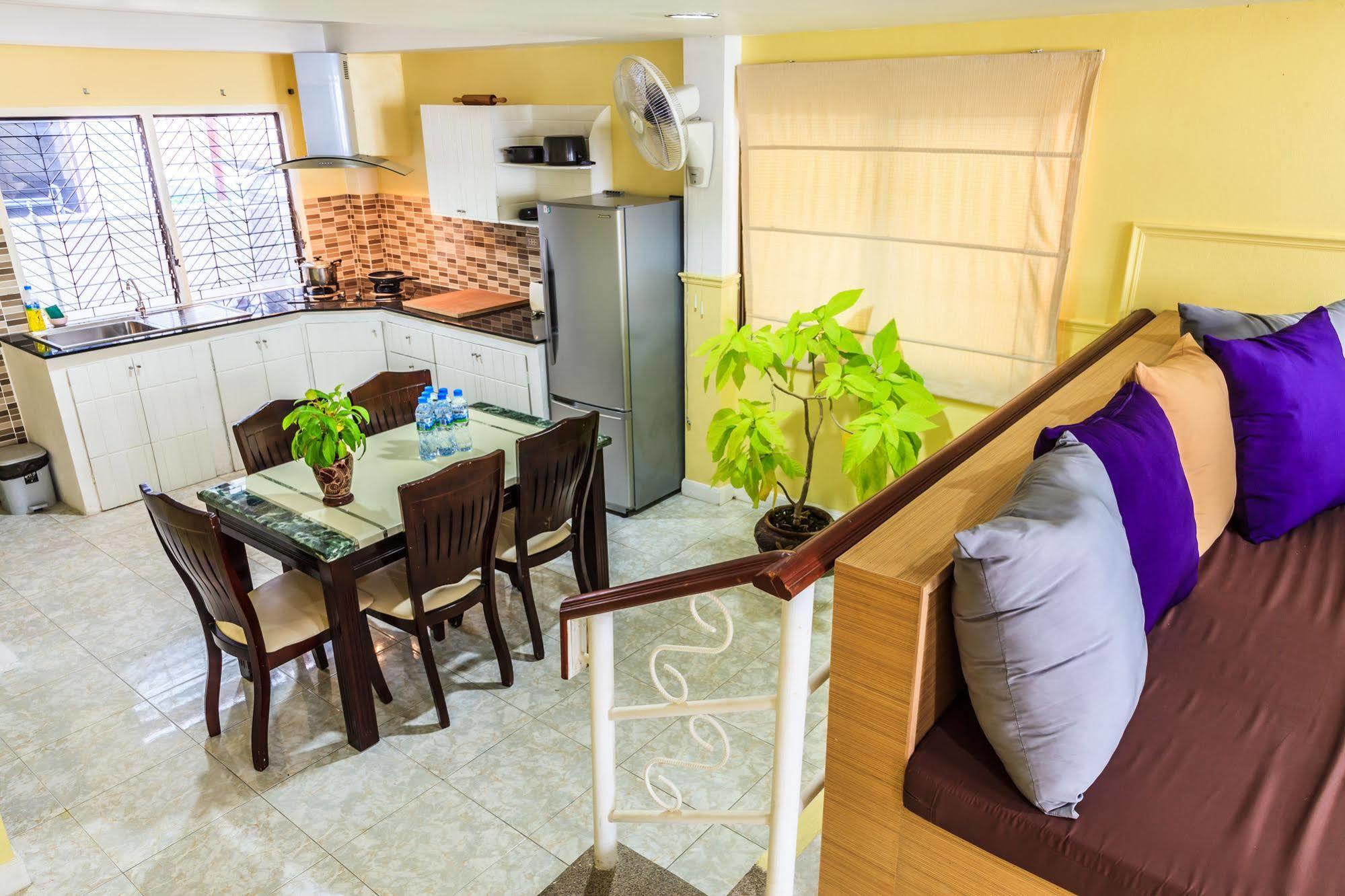 Eriksson Guesthouse Patong Exterior foto