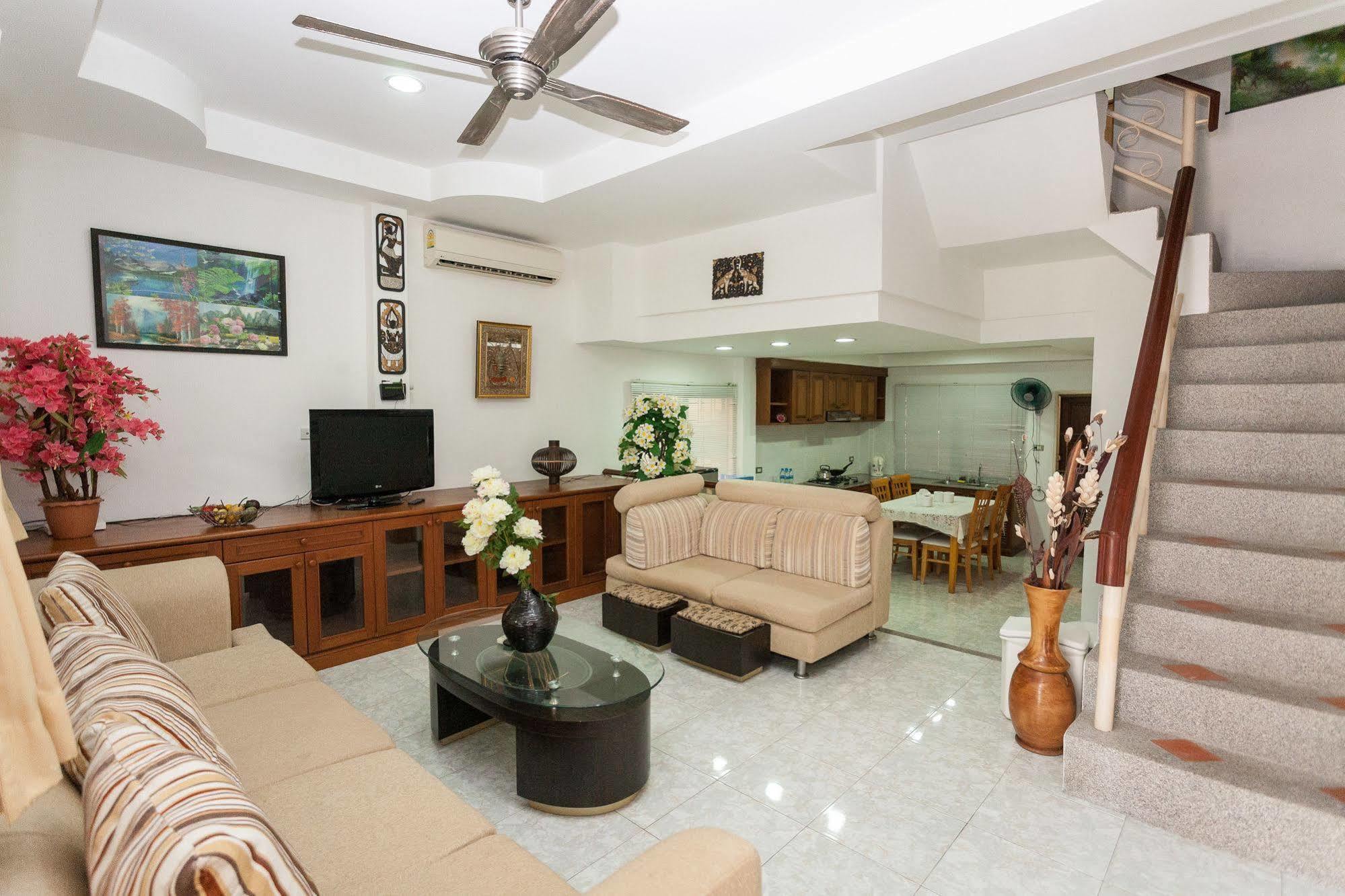 Eriksson Guesthouse Patong Exterior foto