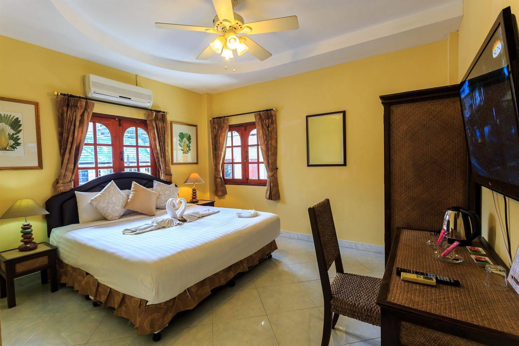 Eriksson Guesthouse Patong Exterior foto