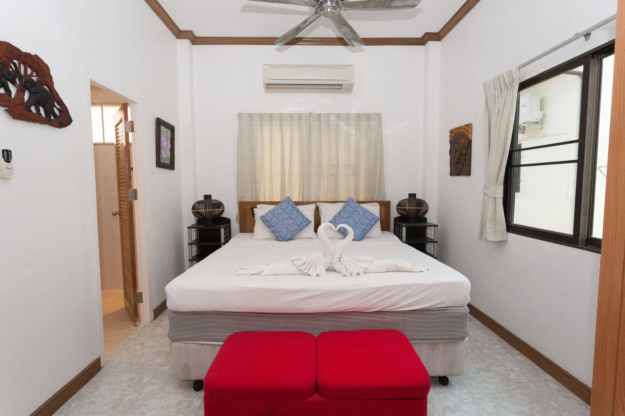 Eriksson Guesthouse Patong Exterior foto