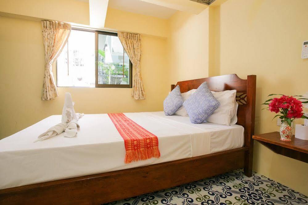 Eriksson Guesthouse Patong Exterior foto