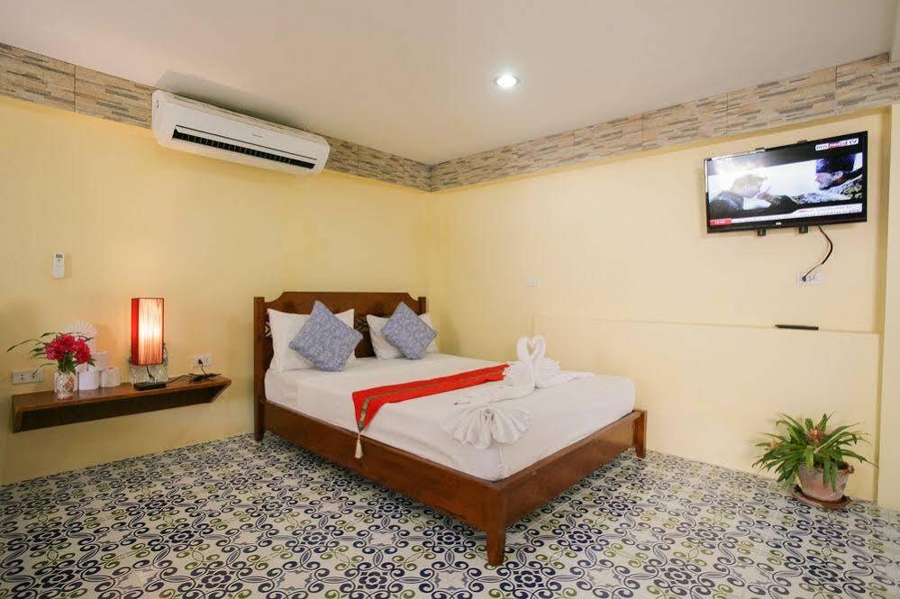 Eriksson Guesthouse Patong Exterior foto